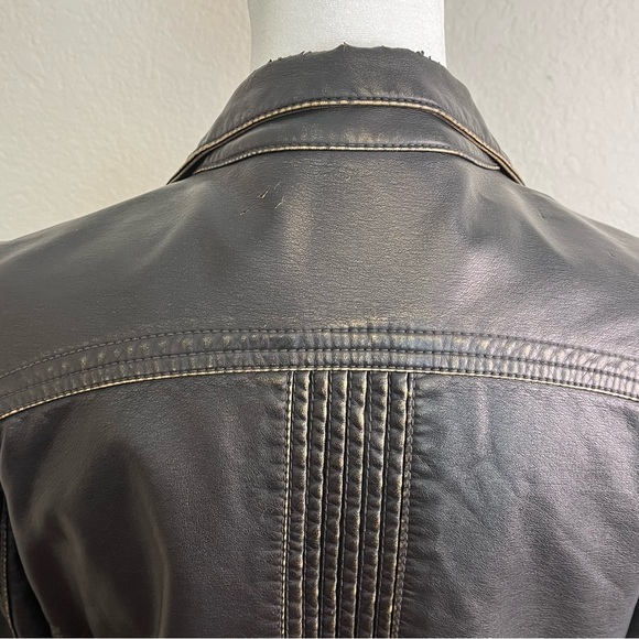 Big Chill Vintage Faux Black Leather With Bronze Distressed Jacket Size Medium - Picture 9 of 15